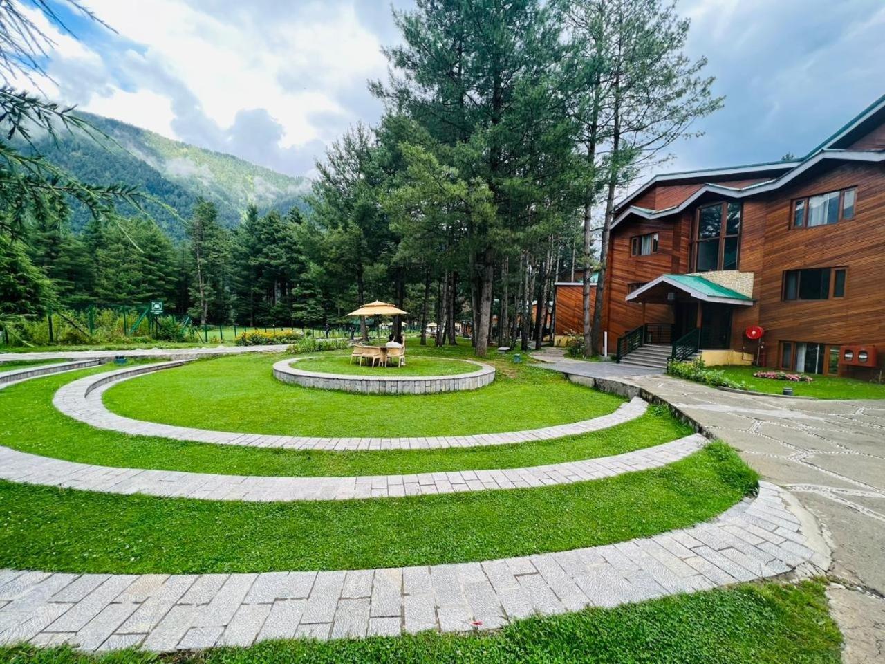 Radisson Golf Resort Pahalgām Εξωτερικό φωτογραφία
